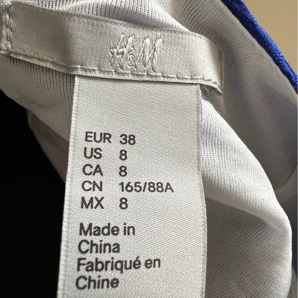 H&M Peplum Sleeveless Top Size 8 - Picture 5 of 6